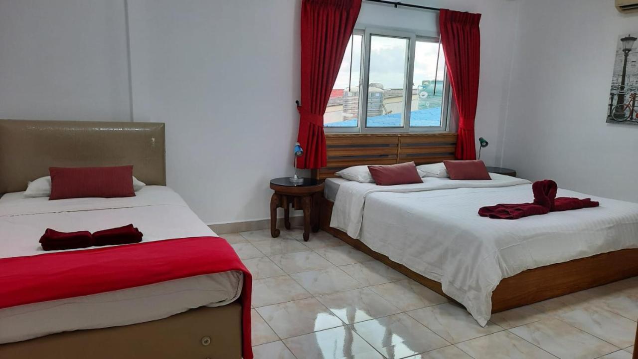 Happy Beach Jomtien Guesthouse Екстериор снимка