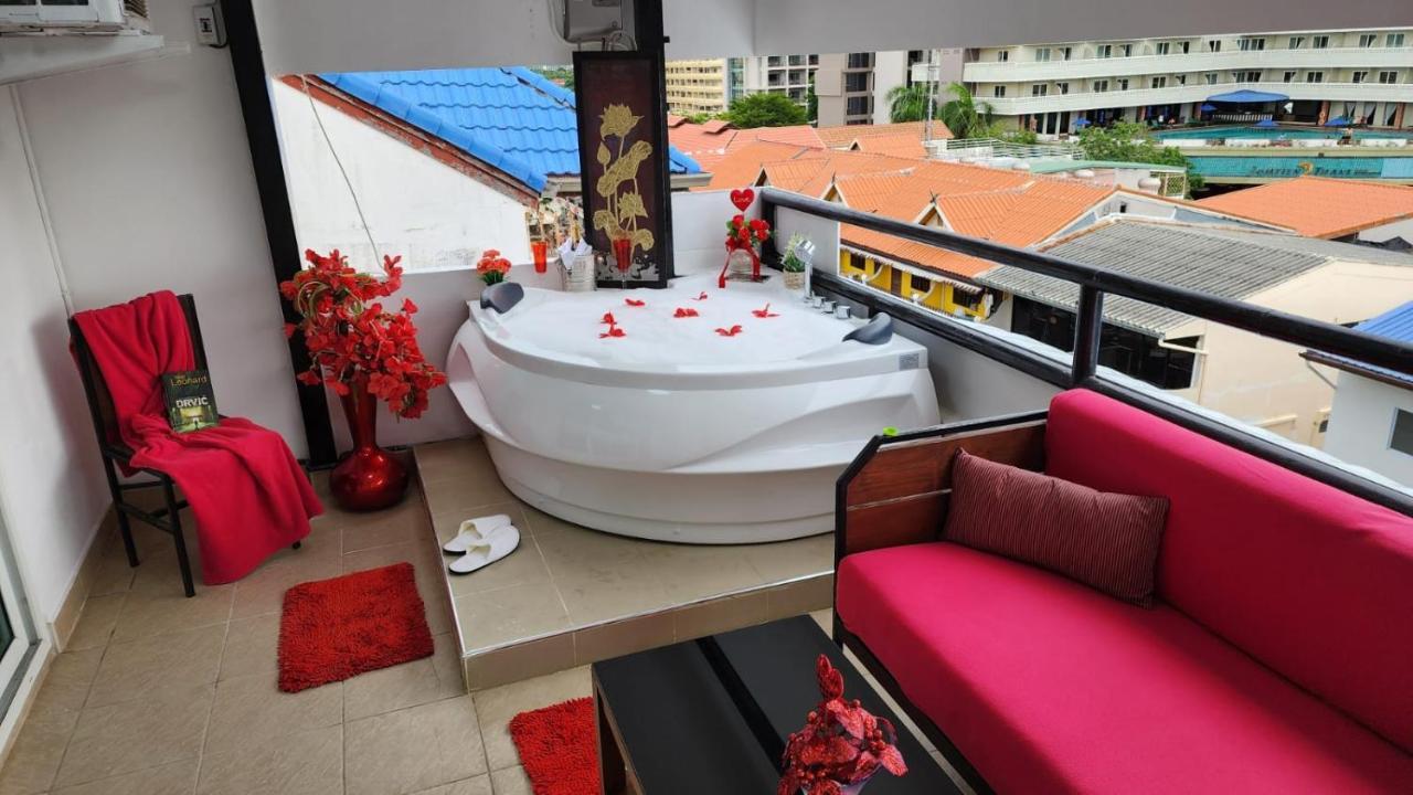 Happy Beach Jomtien Guesthouse Екстериор снимка