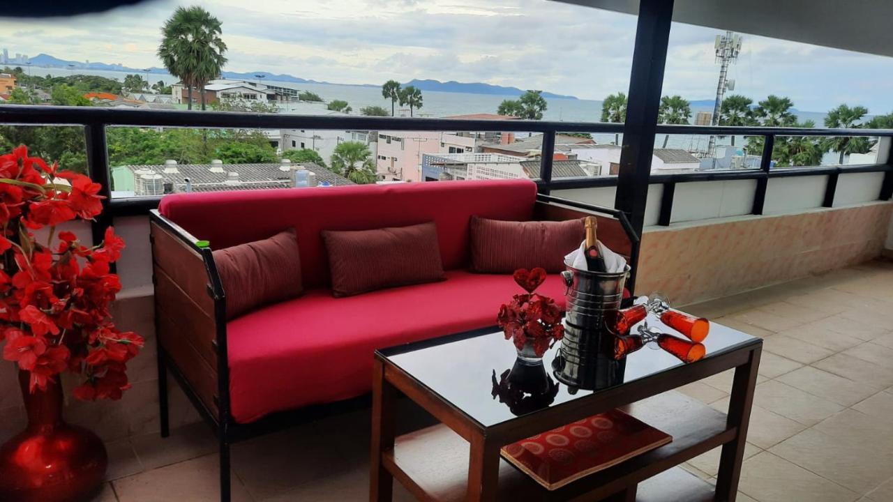 Happy Beach Jomtien Guesthouse Екстериор снимка