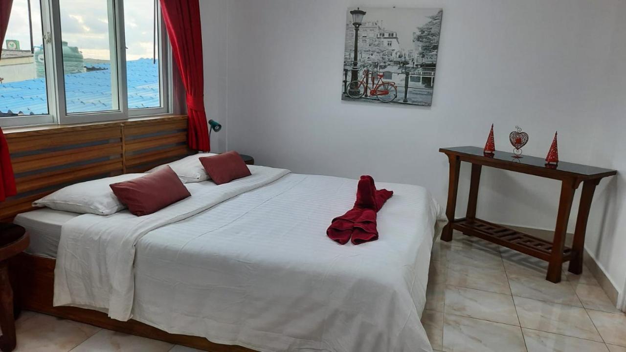 Happy Beach Jomtien Guesthouse Екстериор снимка