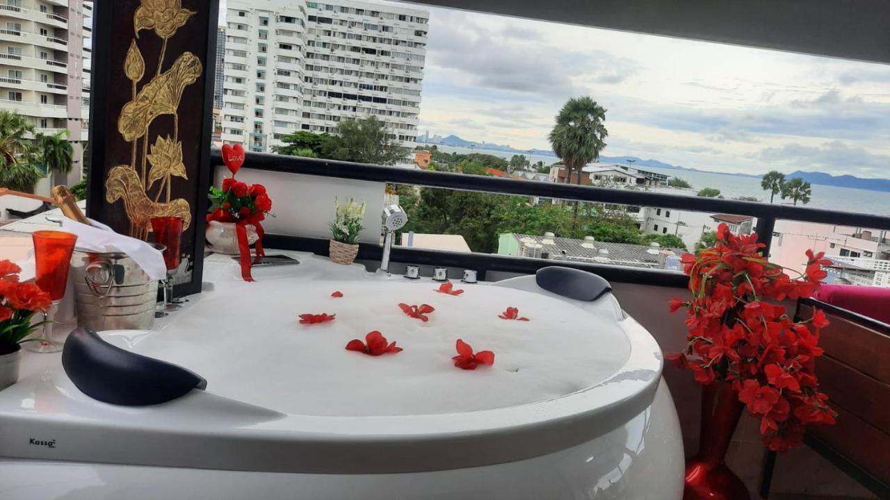 Happy Beach Jomtien Guesthouse Екстериор снимка