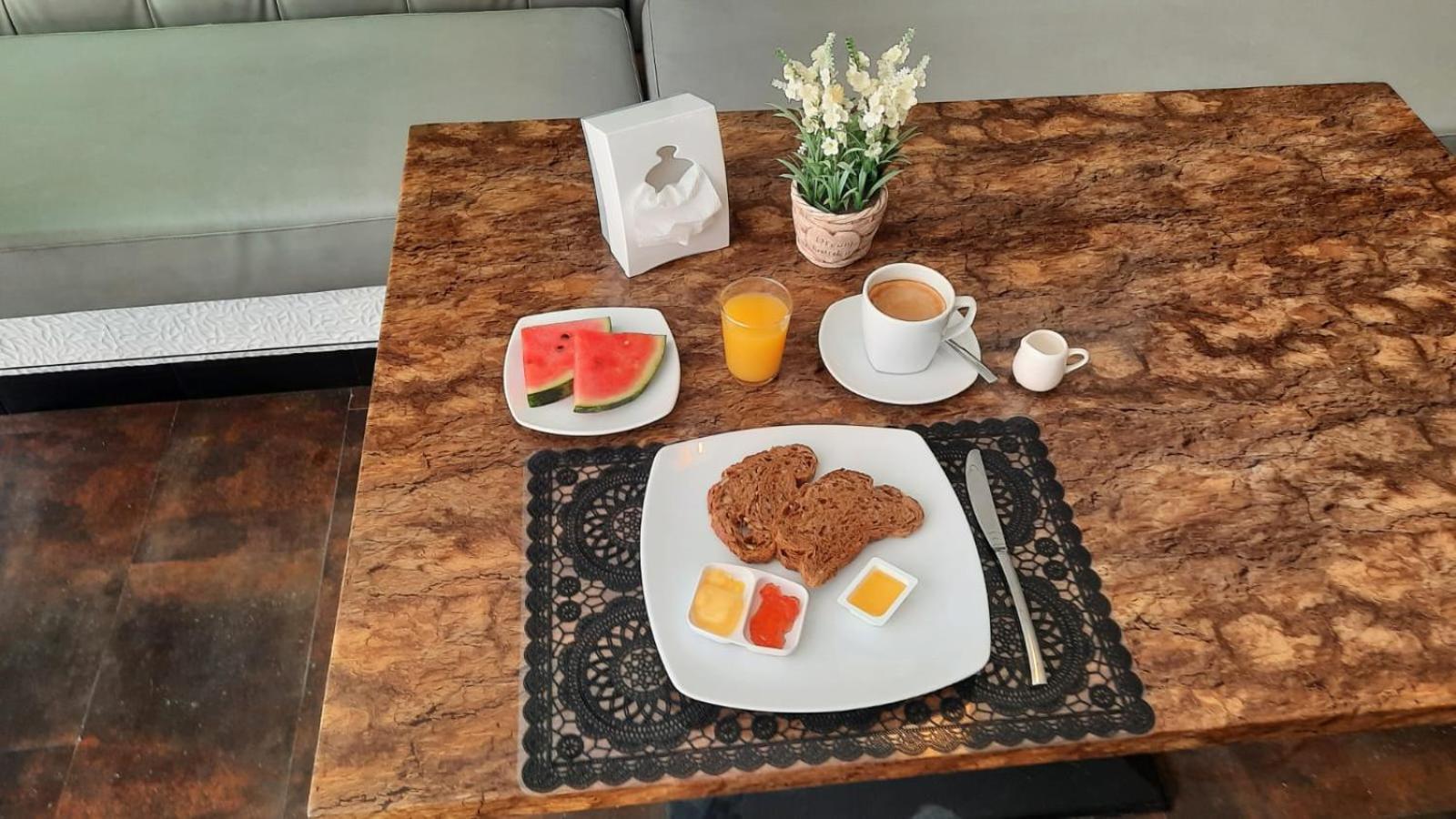 Happy Beach Jomtien Guesthouse Екстериор снимка